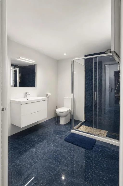 Second bathroom in the Kythira holiday house