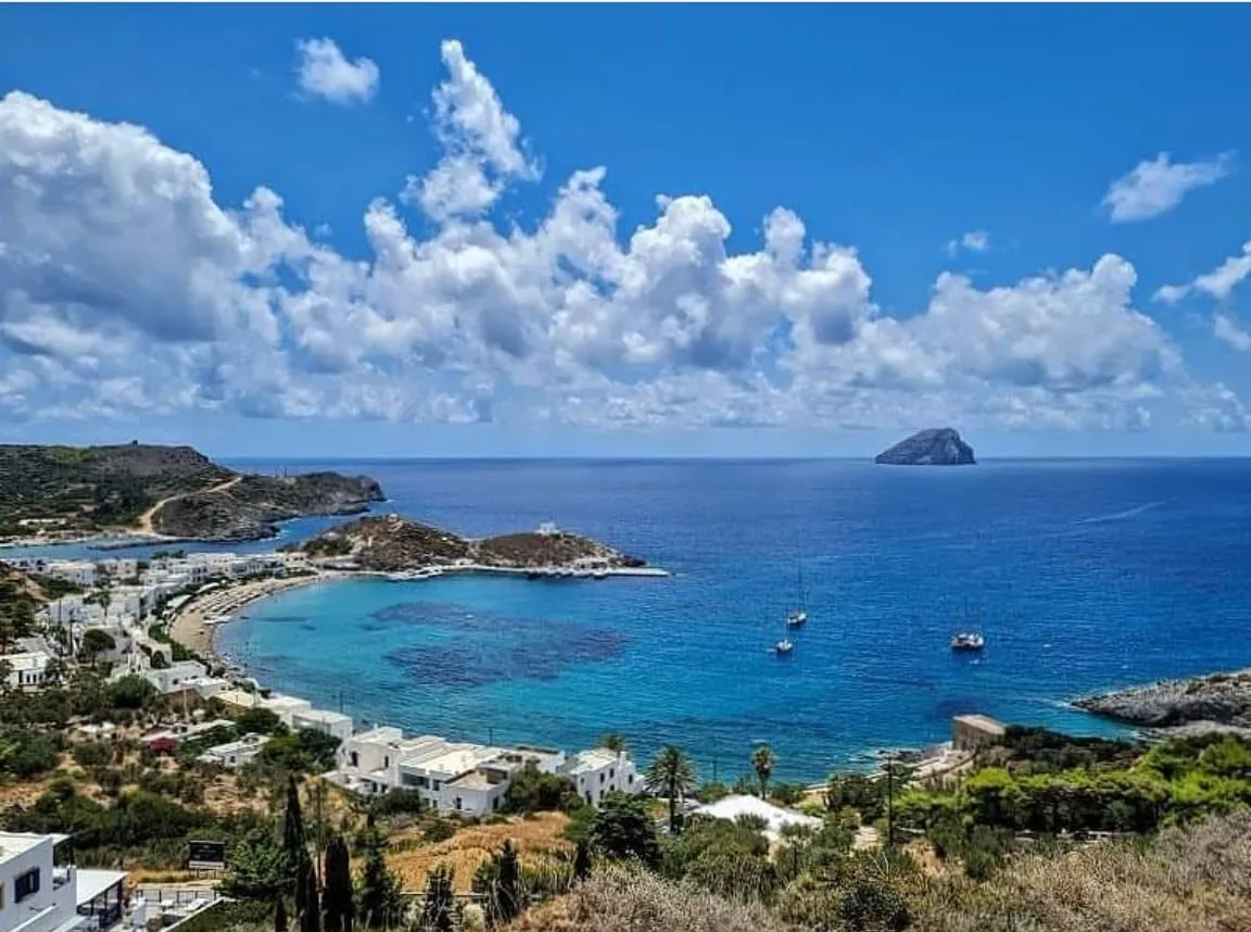 Kapsali Bay panorama